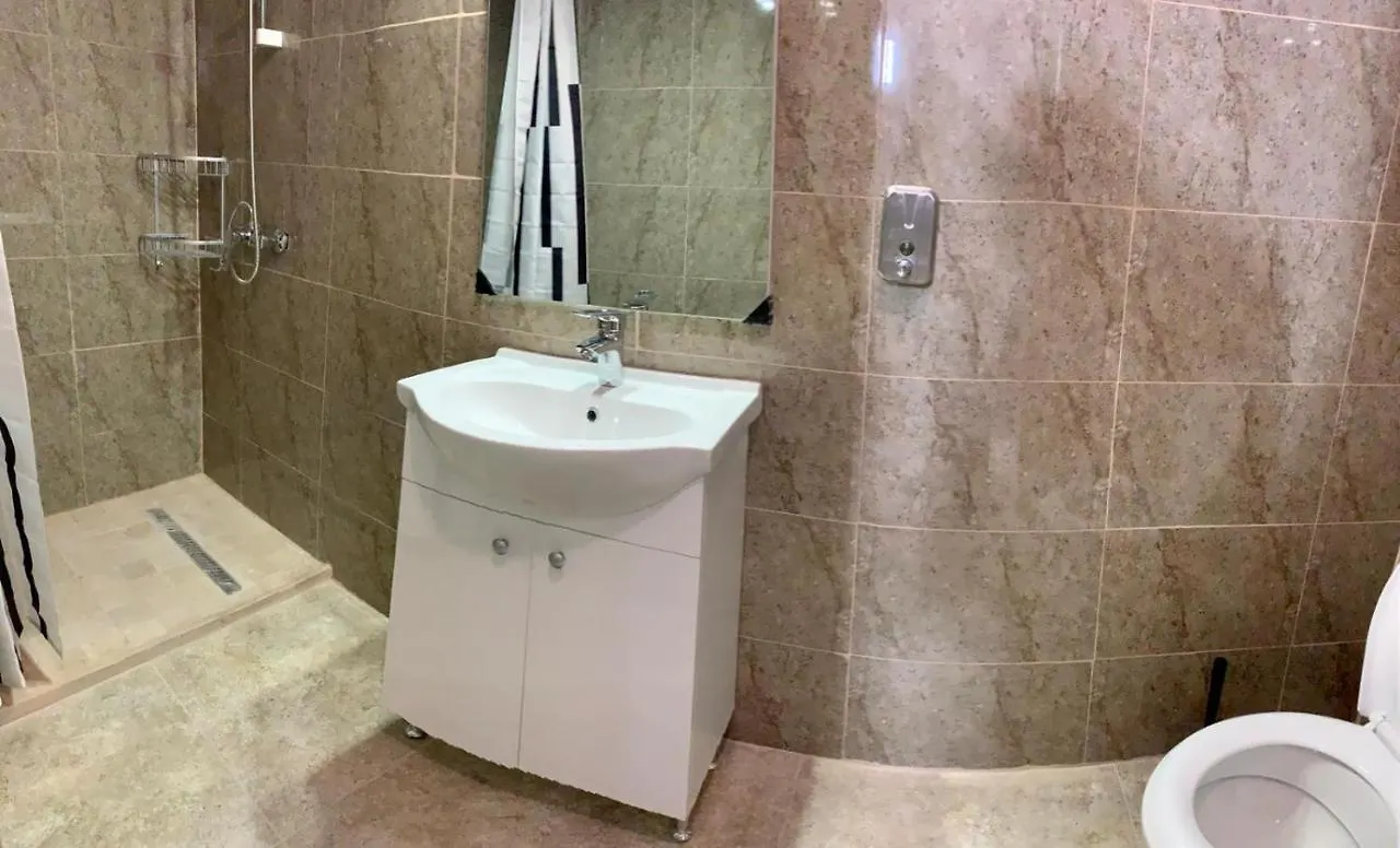 Hostel Jaz بوخارست